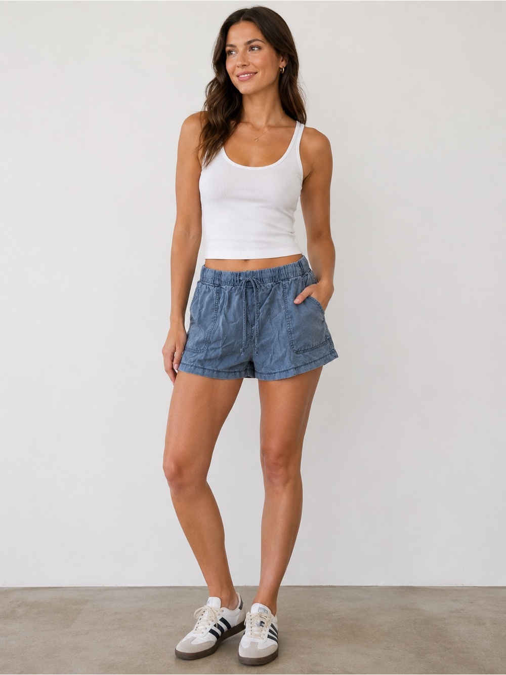 GAP Dark Gray Active Shorts Size Large Women’s